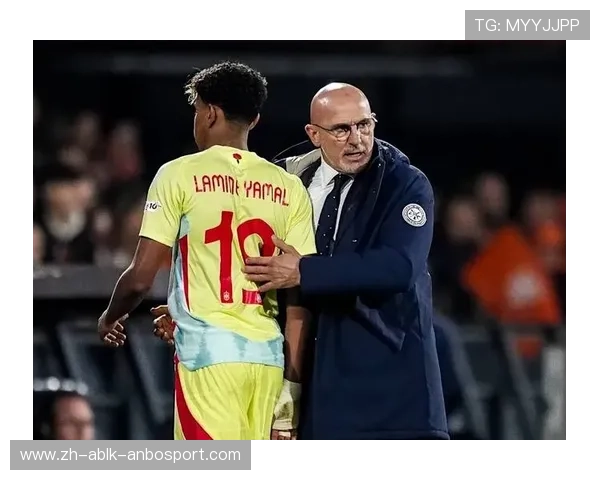 足球医疗室设置是否保障高强度比赛中球员突发伤情的即时处理能力